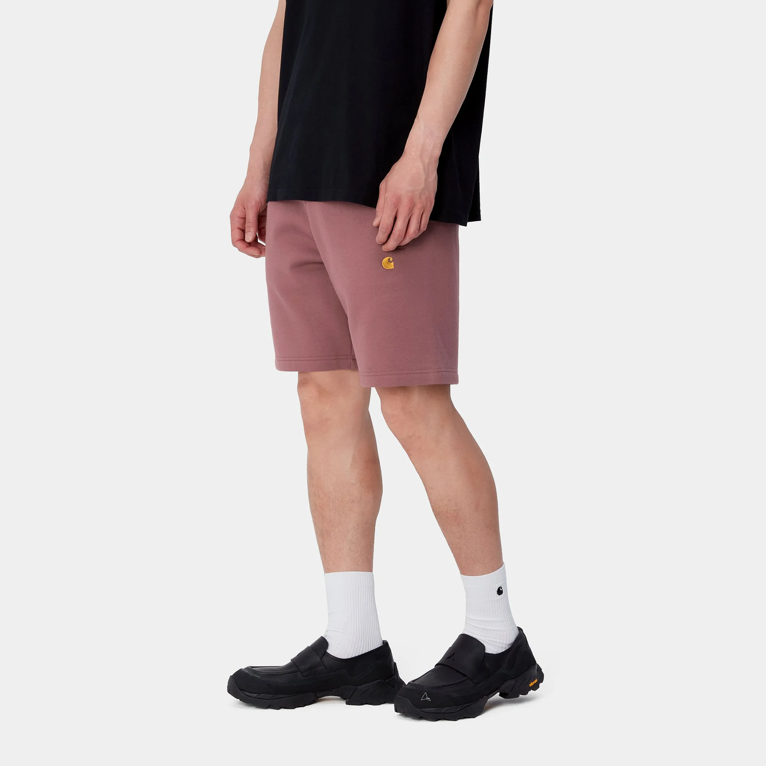 Sweats|Shorts & Badehosen>Carhartt WIP Chase Sweat Short Dusty Fuchsia / Gold