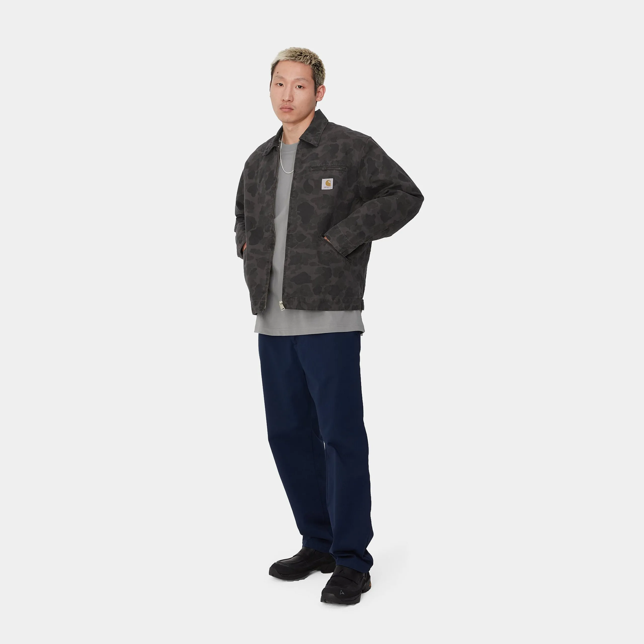 Jacken & Mäntel>Carhartt WIP Duck Detroit Jacket Camo Duck, Green / Graphite