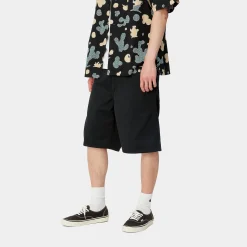 Shorts & Badehosen><noscript><img width=