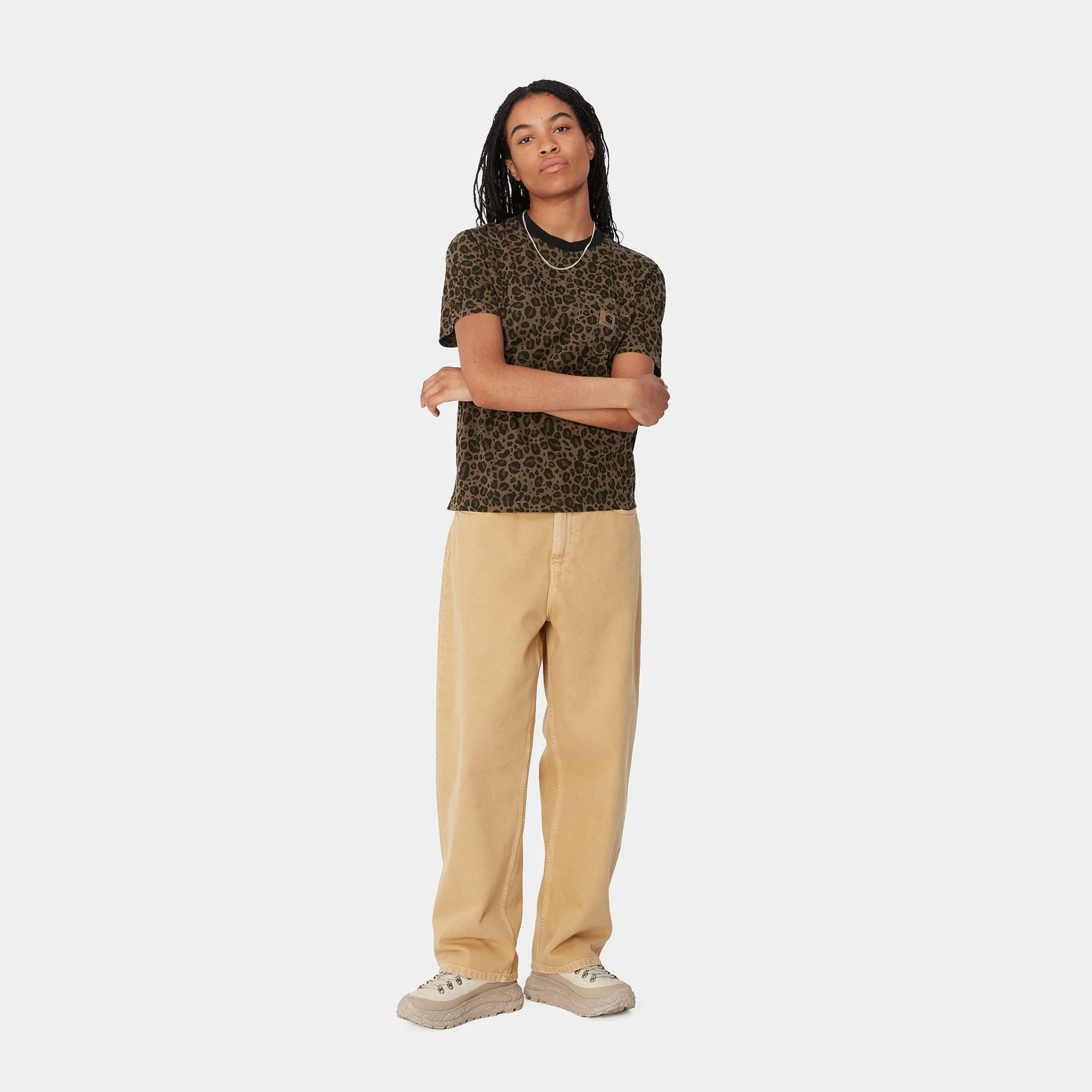 T-Shirts>Carhartt WIP W' S/S Leo Pocket T-Shirt Camo Leo, Tamarind